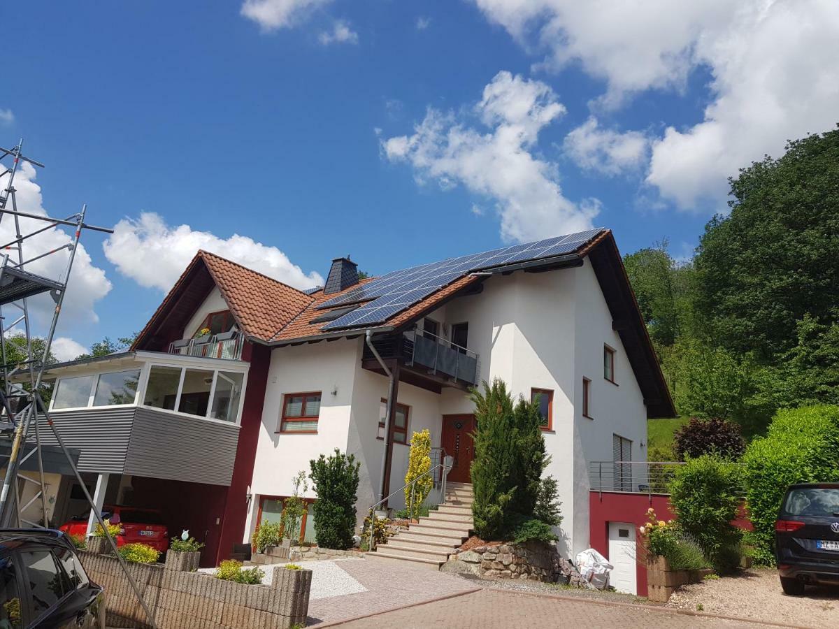 Ferienwohnung Am Betzelhuebel Ottweiler Exterior foto