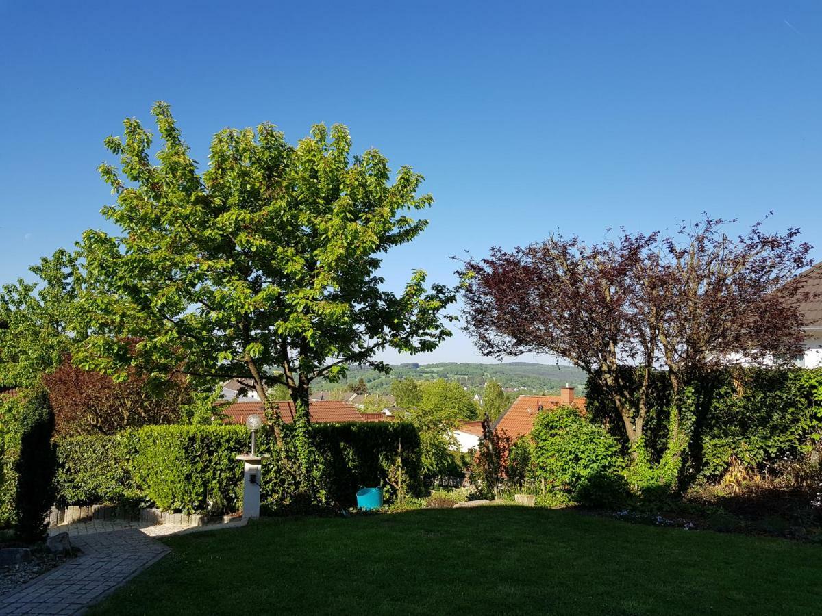 Ferienwohnung Am Betzelhuebel Ottweiler Exterior foto